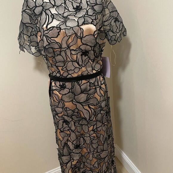 JS Collections Souctach Lace Midi
Dress Size 14 NWT - Picture 7 of 10